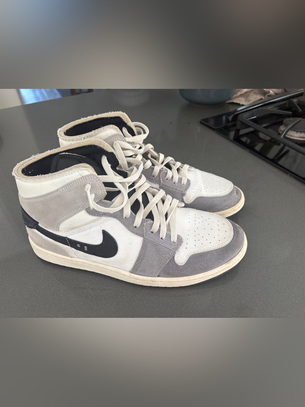 Jordan Mid DZ4136-002